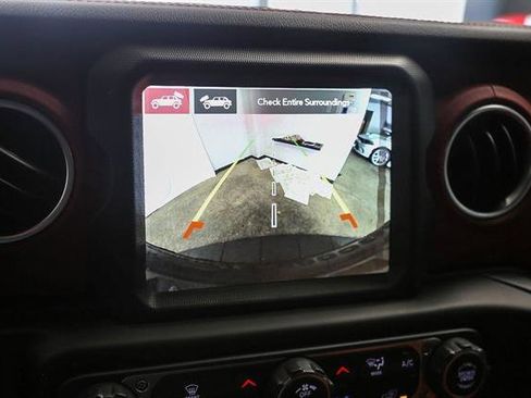 New 2023 Jeep Wrangler Unlimited Rubicon 4xe image 24