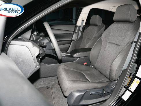 Certified 2023 Honda Accord LX image 7