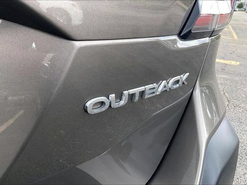 Used 2024 Subaru Outback Limited AWD/4WD image 9