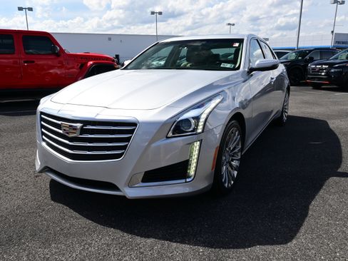 Used 2019 Cadillac CTS Luxury image 4