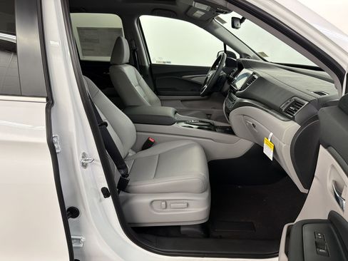 New 2026 Honda Ridgeline RTL image 23