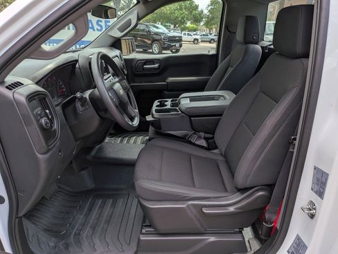 Used 2025 Chevrolet Silverado 1500 W/T image 10