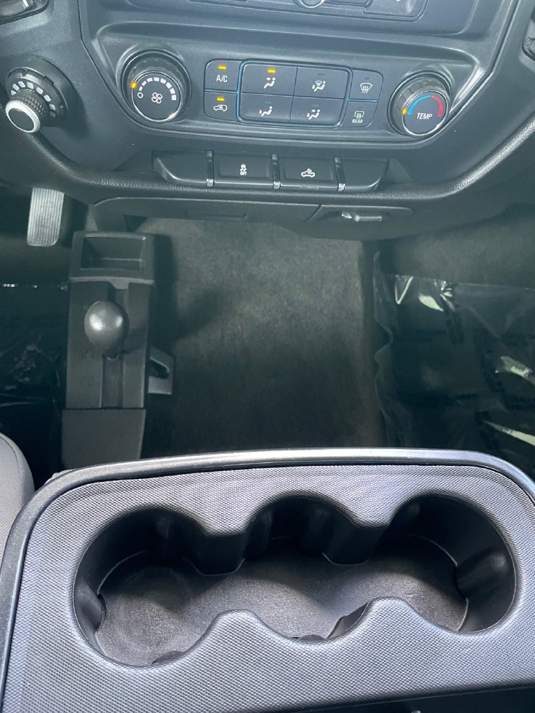 Used 2018 Chevrolet Silverado 1500 Custom w/ Custom Value Package AWD/4WD image 26