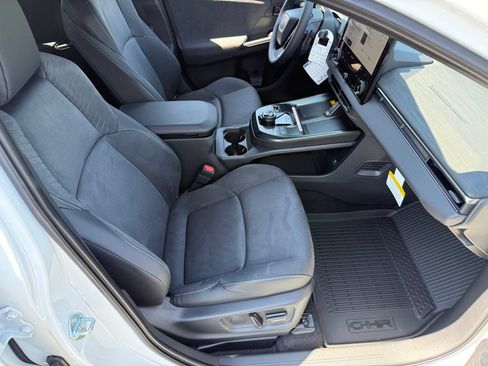 New 2026 Toyota C-HR AWD/4WD image 43