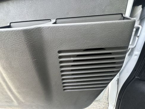 Used 2023 Chevrolet Express 2500 w/ Driver Convenience Package image 23