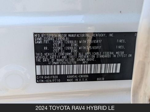 Used 2024 Toyota RAV4 LE AWD/4WD image 24