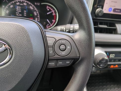Used 2023 Toyota RAV4 XLE FWD image 20