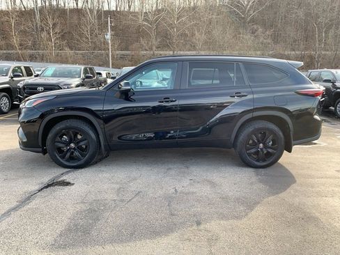 Used 2024 Toyota Highlander XLE image 35