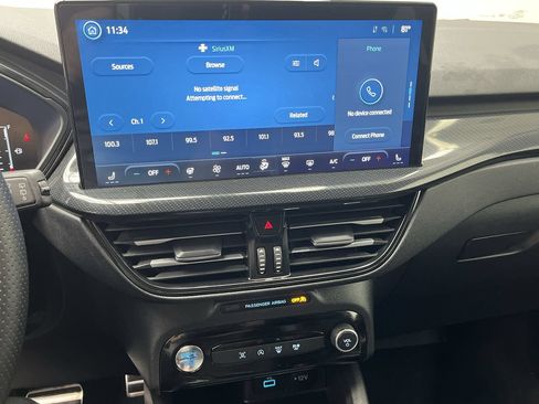 Certified 2023 Ford Escape ST-Line w/ Tech Pack #1 AWD/4WD image 18