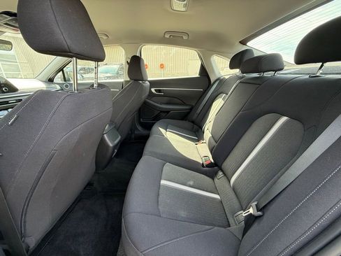 Used 2022 Hyundai Sonata SEL FWD image 4