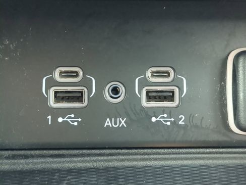 Used 2024 Jeep Grand Cherokee L Laredo image 19