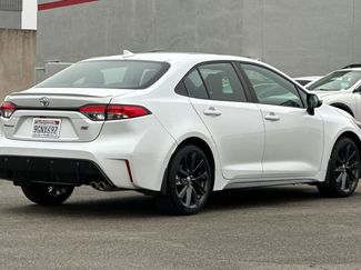 Used 2023 Toyota Corolla SE video 2