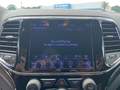 Used 2020 Jeep Grand Cherokee Laredo w/ Laredo X Package RWD image 24