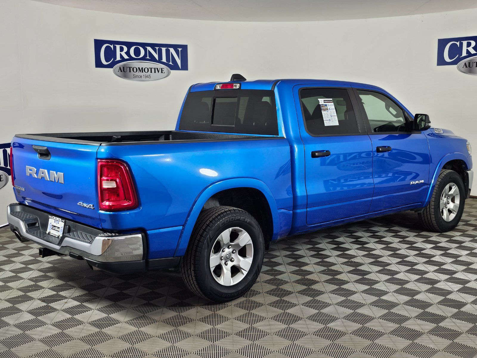 Used 2025 RAM 1500 Big Horn AWD/4WD image 30