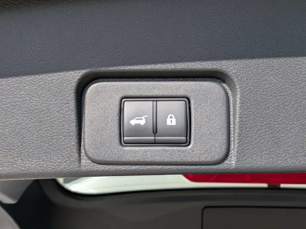 Used 2026 Nissan Rogue Platinum w/ Platinum Premium Package AWD/4WD image 12