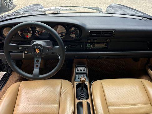 Used 1990 Porsche 911 Carrera image 6