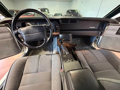 Used 1991 Chevrolet Camaro RS RWD image 22