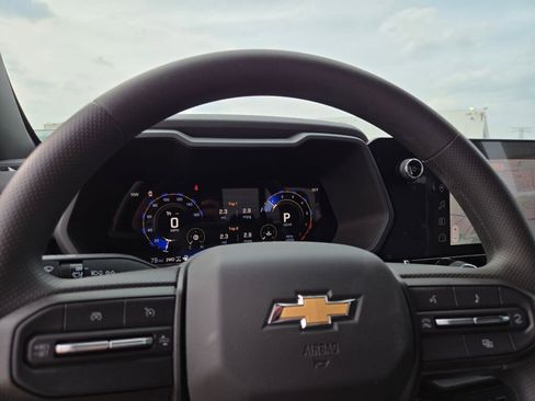 Used 2025 Chevrolet Colorado W/T image 29