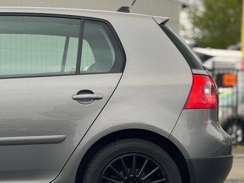 Used 2009 Volkswagen Rabbit S FWD image 16