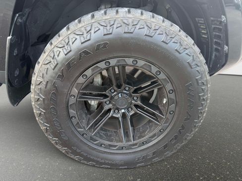 Used 2023 Toyota 4Runner TRD Off-Road Premium w/ Moonroof Package AWD/4WD image 7