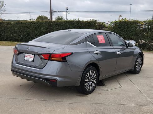 Certified 2023 Nissan Altima 2.5 SV image 5