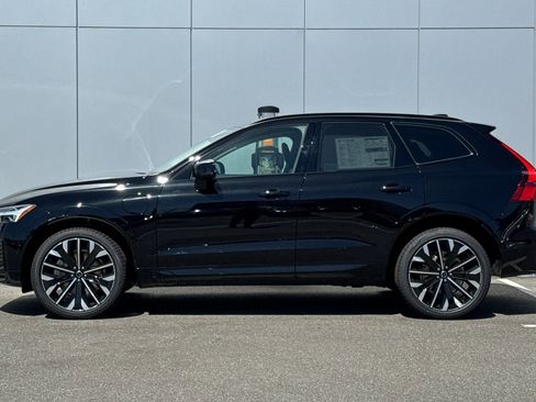 New 2026 Volvo XC60 T8 Ultra w/ Climate Package AWD/4WD image 2