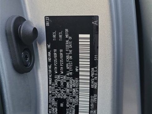 Used 2023 Toyota Sienna XSE image 29