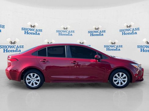 Used 2025 Toyota Corolla LE w/ Carpet Mat Package (TMS) image 9