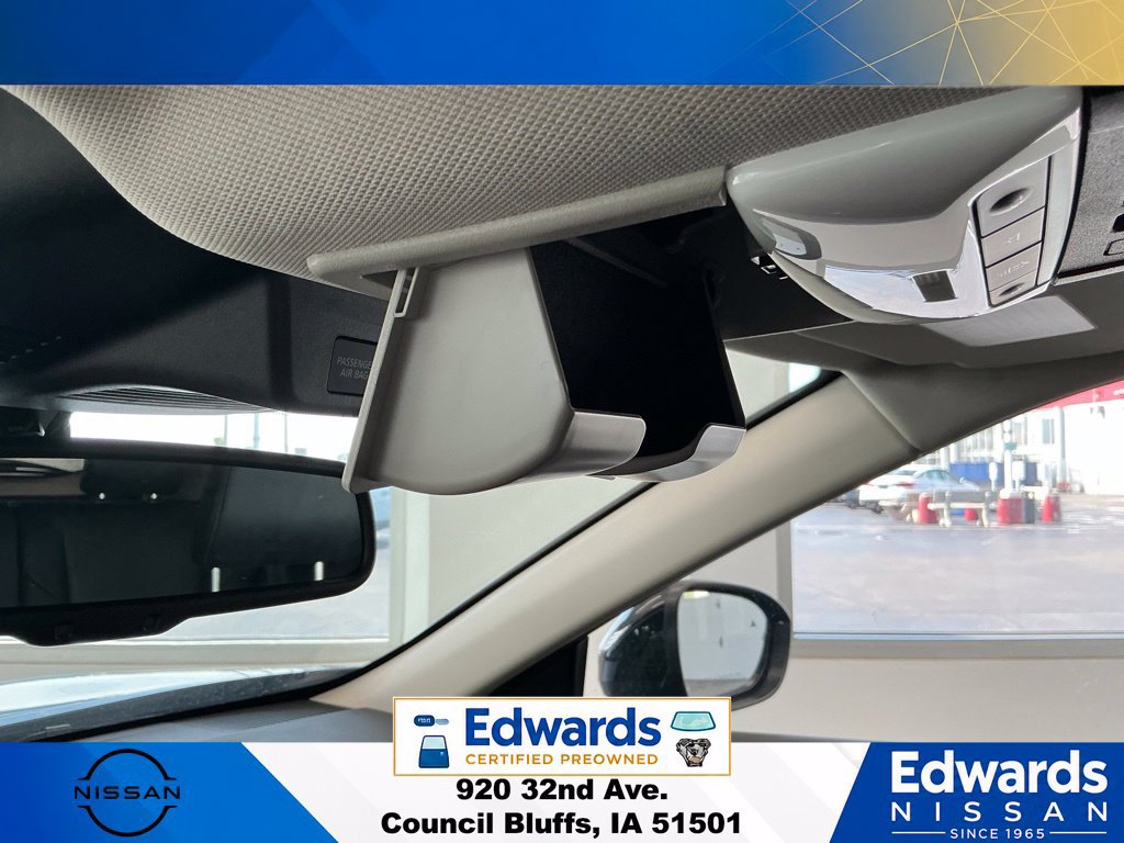 Used 2025 Nissan Rogue SL w/ Tech Package AWD/4WD image 36