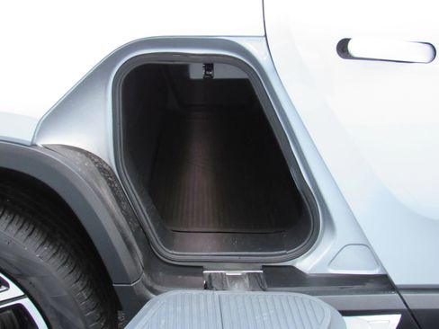 Used 2022 Rivian R1T Launch Edition image 20