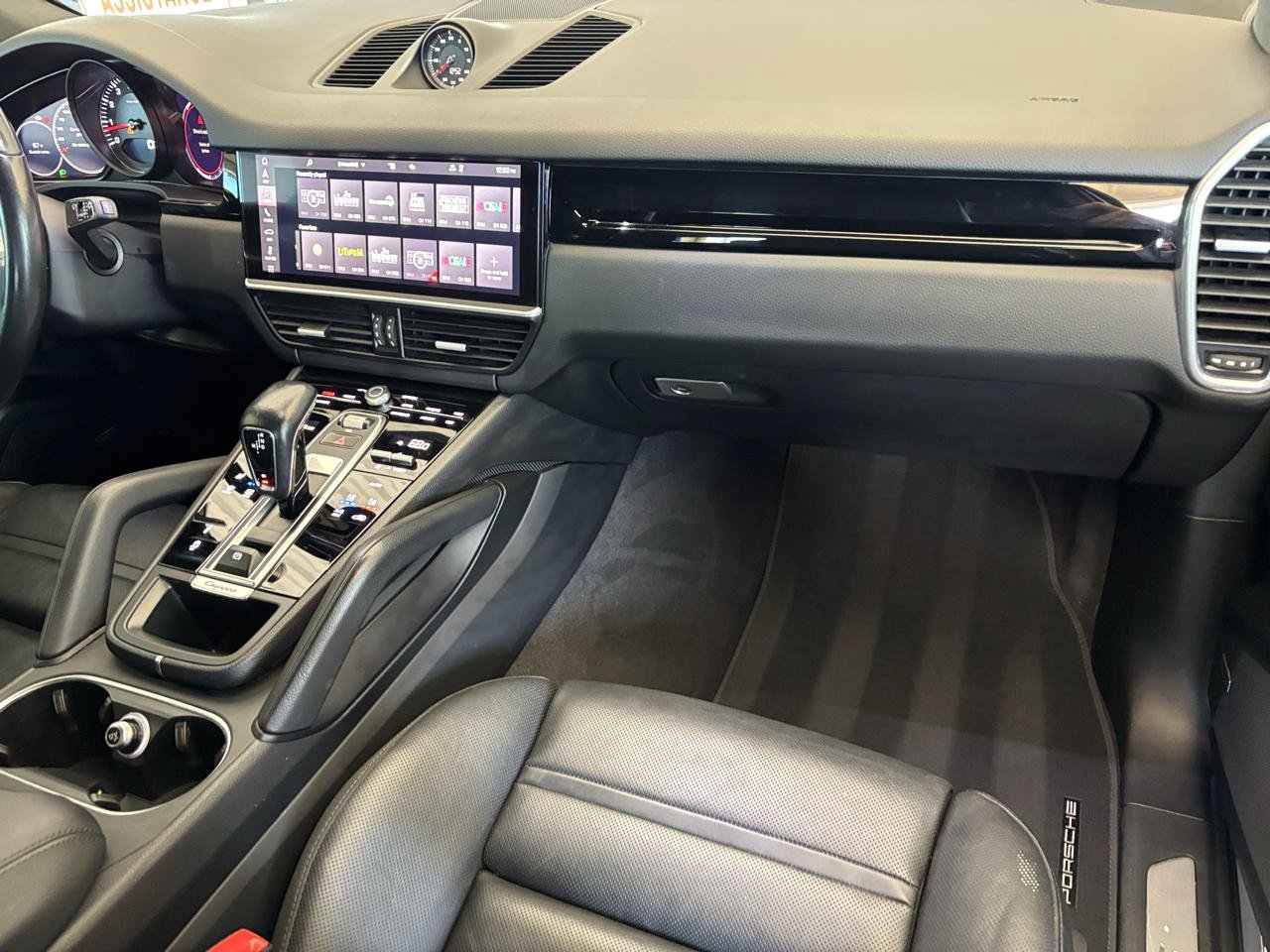 Used 2021 Porsche Cayenne S AWD/4WD image 26