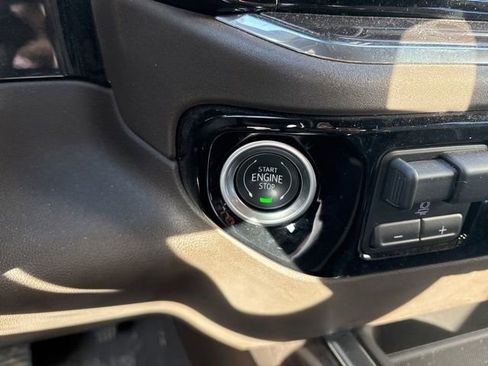 Used 2024 Chevrolet Silverado 2500 LTZ w/ LTZ Premium Package image 18