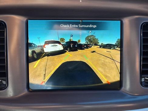 Used 2022 Dodge Charger R/T w/ Blacktop Package image 10