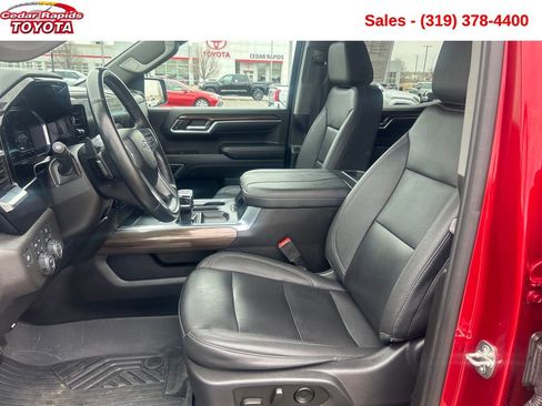 Used 2023 Chevrolet Silverado 1500 RST image 12