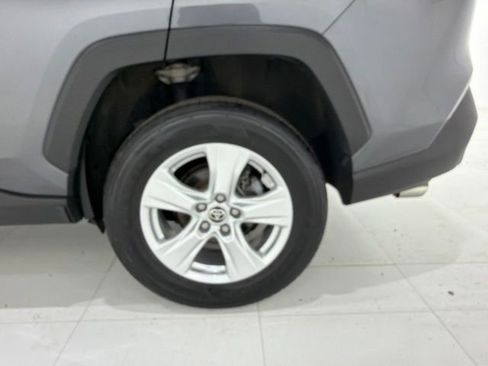 Used 2021 Toyota RAV4 XLE AWD/4WD image 43