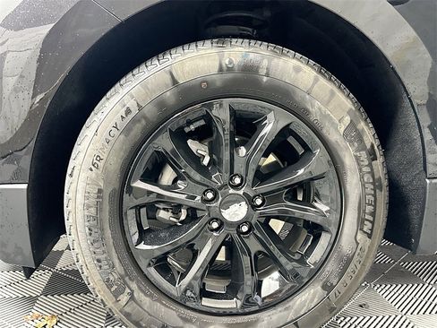 Used 2021 Chevrolet Equinox LT image 31