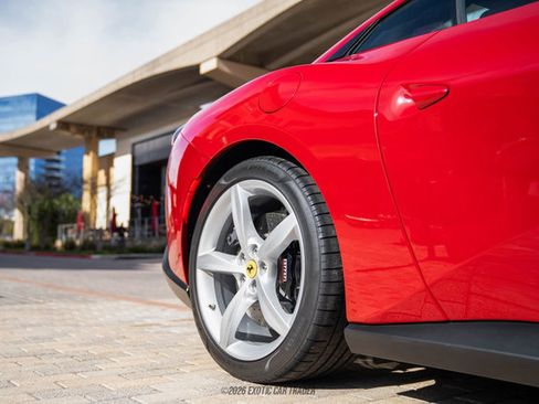 Used 2019 Ferrari Portofino image 62