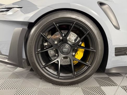 Used 2024 Porsche 911 GT3 RS RWD image 17