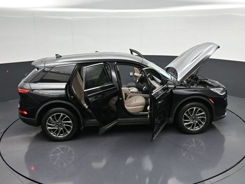 Used 2021 Lincoln Corsair AWD w/ Equipment Group 101A image 39