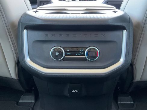 Used 2025 Ford Expedition Max Active AWD/4WD image 22