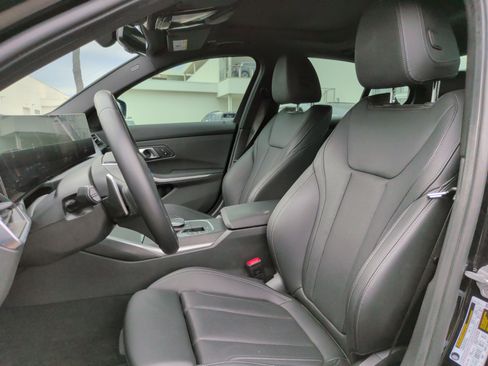 Certified 2024 BMW 330i Sedan w/ Convenience Package image 28