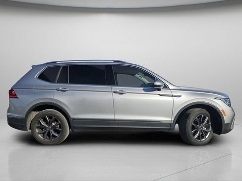 Used 2022 Volkswagen Tiguan SE image 25