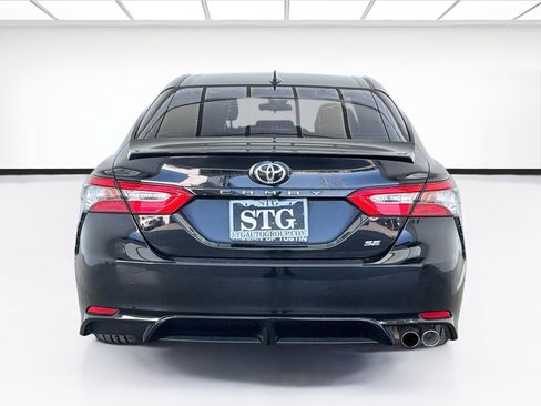 Used 2019 Toyota Camry SE w/ Carpet Mat Package FWD image 5