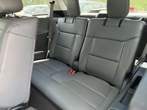 New 2026 Ford Explorer Active AWD/4WD image 9