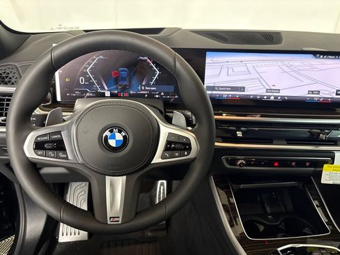 New 2026 BMW X5 xDrive40i w/ M Sport Package AWD/4WD image 19