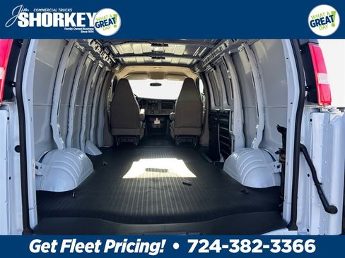 New 2025 Chevrolet Express 3500 Work Van image 23