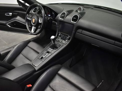 Used 2018 Porsche 718 Boxster GTS image 15