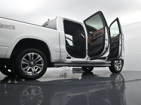 Used 2022 RAM 1500 Limited w/ Off Road Group AWD/4WD image 43