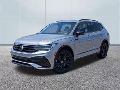 Certified 2023 Volkswagen Tiguan SE R-Line