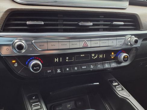 Used 2022 Kia Telluride SX w/ SX Prestige Package image 7